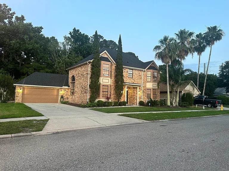 848 Silverwood Dr — Photo 1
