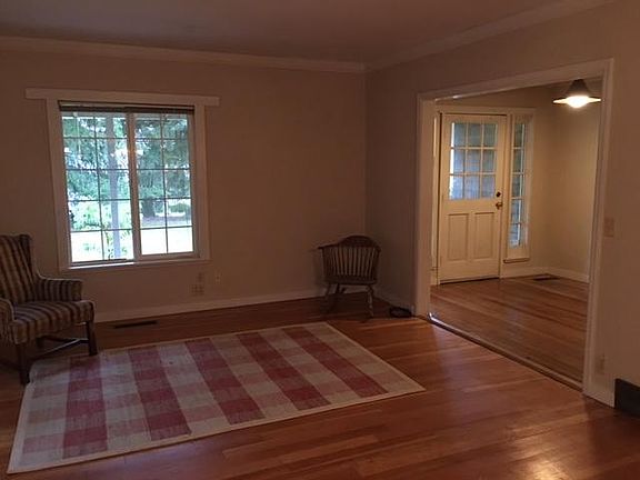 4th image of 4012 120th Ave SE