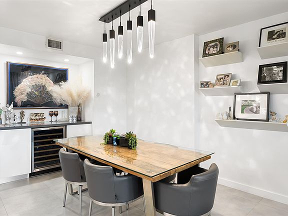 5th image of 3800 Hillcrest Drive #620