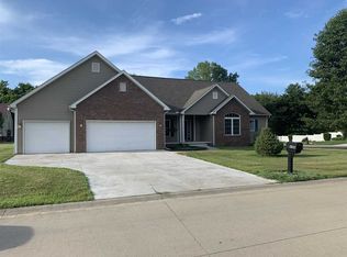 4388 Carriage Ln, Terre Haute, IN 47805