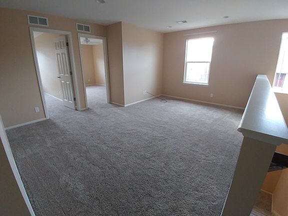 5th image of 3492 N Valentia St