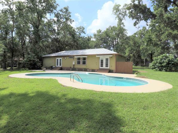 1381 W Roberts Rd