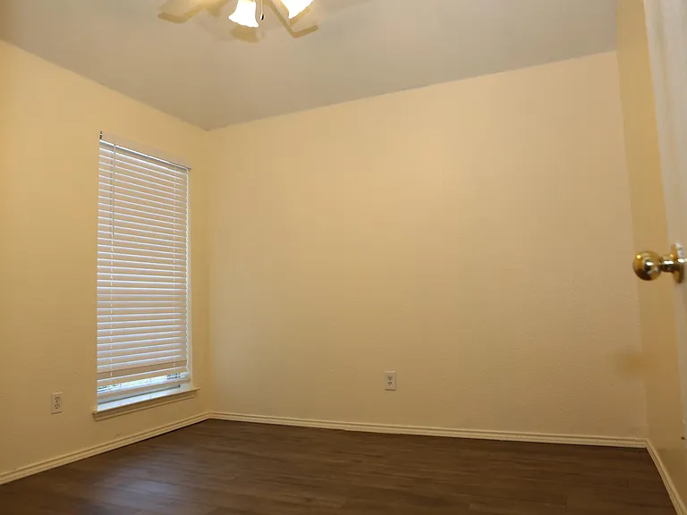 7305 Maplewood Dr — Photo 109