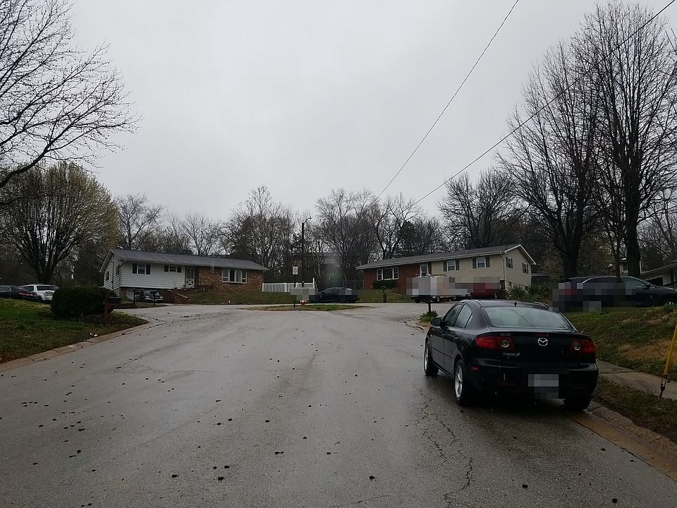 2nd image of 6 Lucas Dr