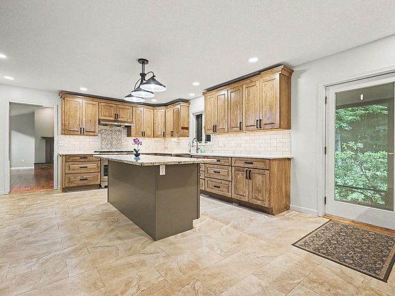 5th image of 3598 W Schultz Rd