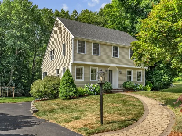 59 Trayer Rd, Canton, MA 02021