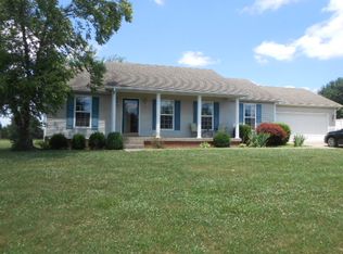 1002 Whispering Oak Dr, Bardstown, KY 40004