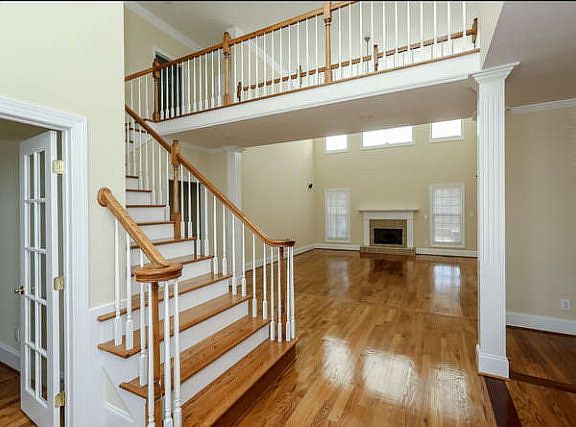 5th image of 1385 Shadow Oak Dr