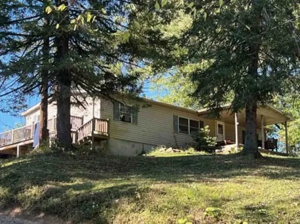 96 Linden Rd, Canonsburg, PA 15317