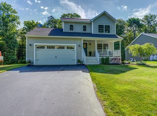 7 Greenacres Ln, Scarborough, ME 04074