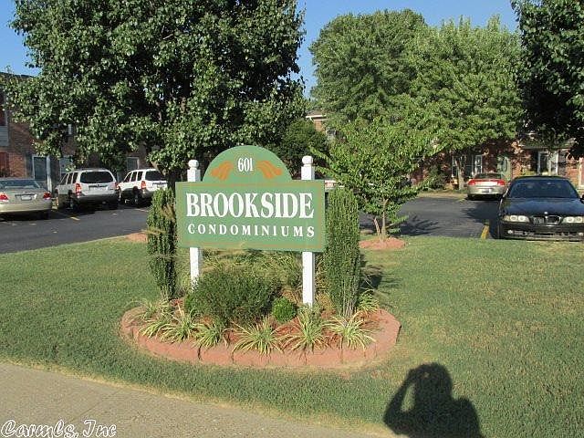 1st image of 601 Brookside Dr APT 5