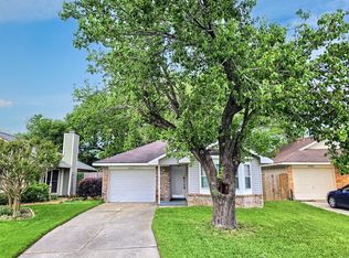 11019 Shadowfield Dr, Houston, TX 77064