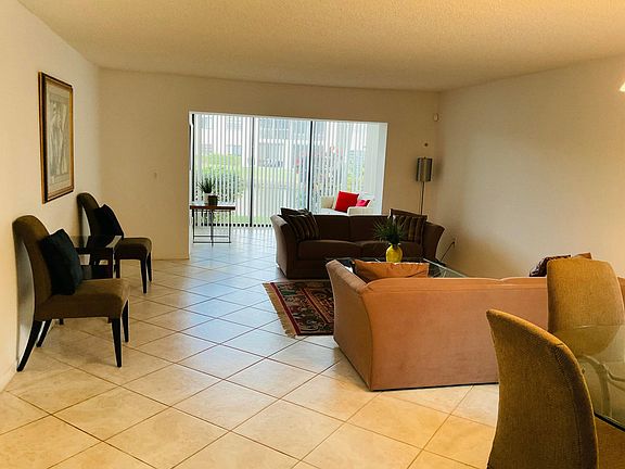 3rd image of 7979 Eastlake Drive #F