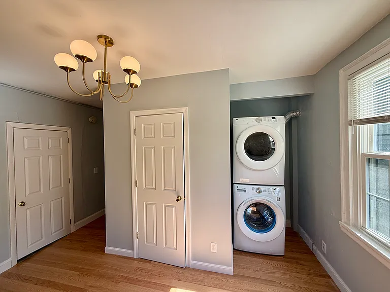 74 John St #1 — Photo 8