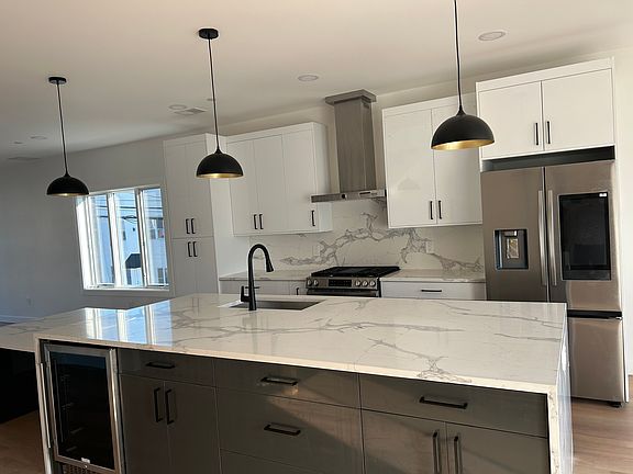 4th image of 289 Knox Ave APT 1