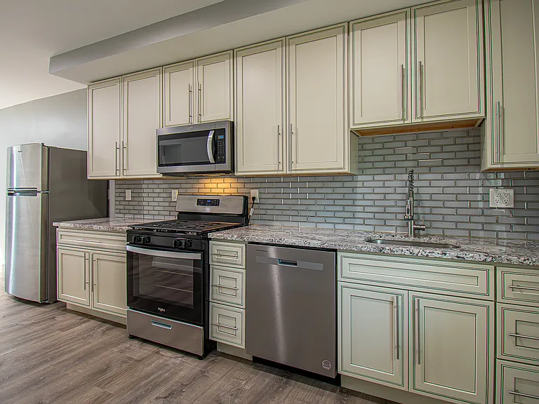 710 Leland Ave #2S — Photo 44