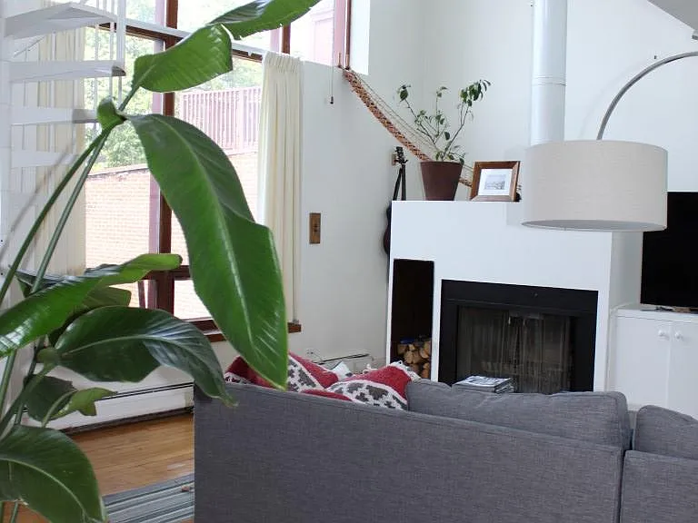 184 W Canton St #7 — Photo 6
