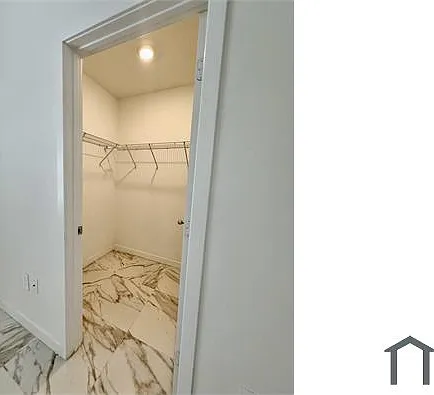 235 NE 3rd Ct — Photo 8