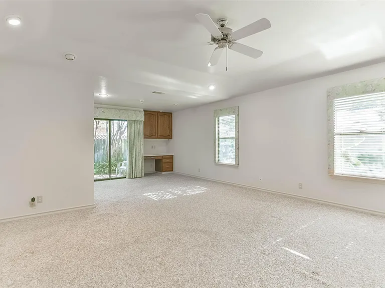 1 Cadena Ct — Photo 33