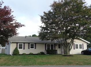 5 Grove St, Danvers, MA 01923