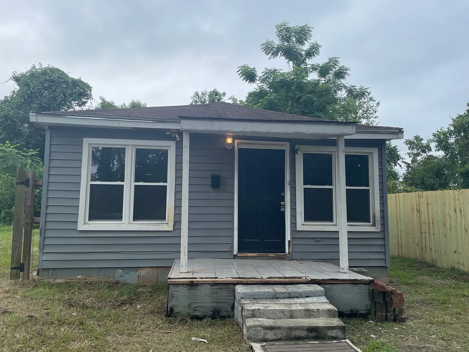 2 bed, 600 sqft, $950 — Photo 1