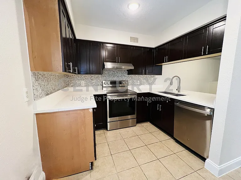 4220 Madera Rd — Photo 10
