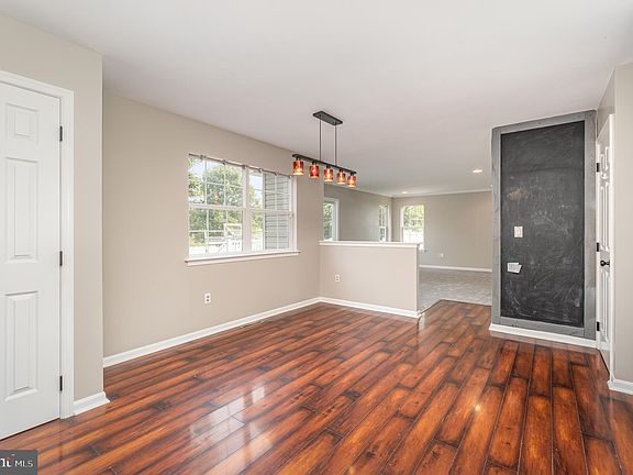 5th image of 200 Martel Cir
