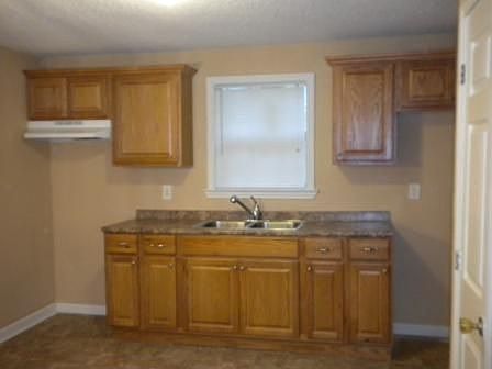 4th image of 707 E 4th Ave