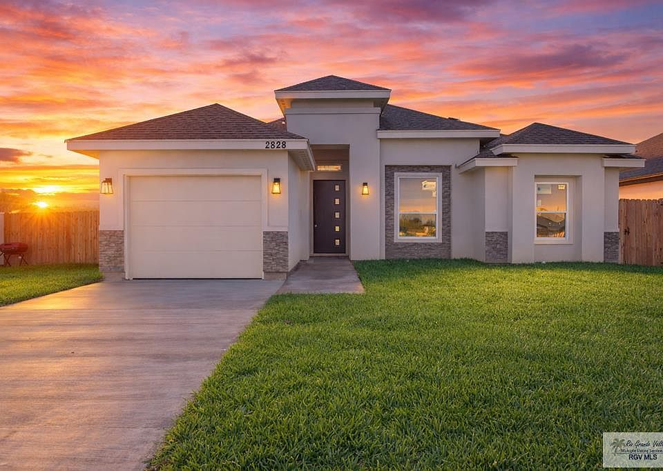 1st image of 2828 Douglas Way