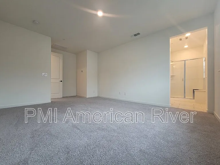 1648 Scarlet Ash Ave — Photo 20