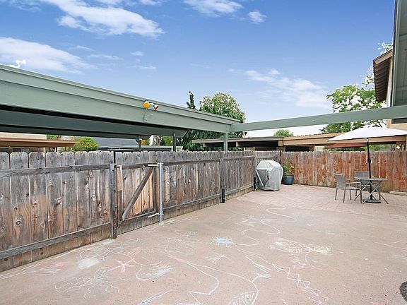 5th image of 10783 Cariuto Ct