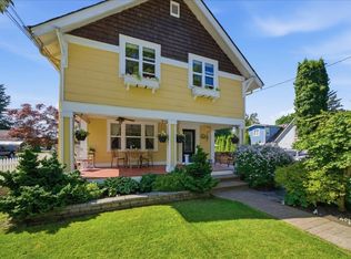 20590 Westfield Ave, Maple Ridge, BC V2X1L4