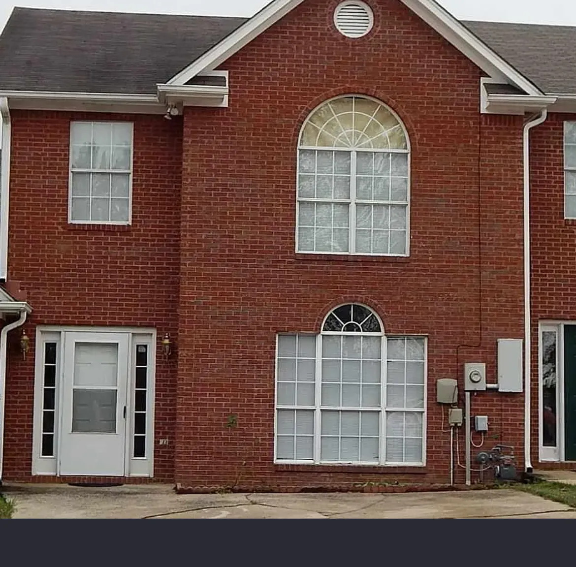 3 bed, 2.5 bath, 1600 sqft, $1,700 — Photo 1