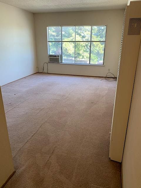1st image of 1266 Hopkins Ave Unit 9