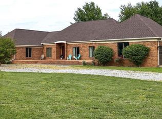 662 Macedonia Church Rd, Mayfield, KY 42066