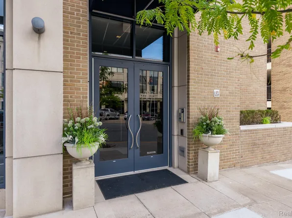 327 N Old Woodward Ave Unit 421, Birmingham, MI 48009