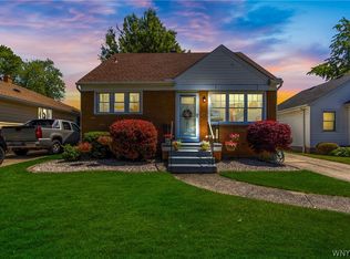 151 Leonore Rd, Amherst, NY 14226