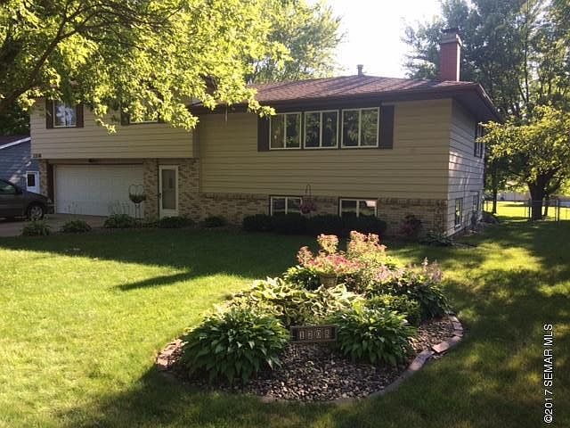 1st image of 1208 Swanhill Dr