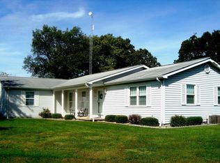 2130 Farthing Rd, Centralia, IL 62801