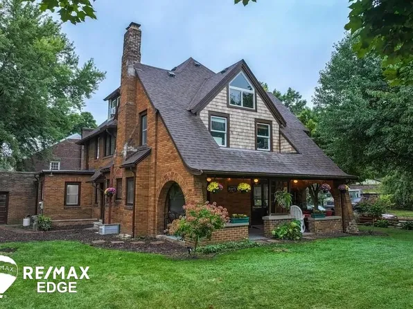 1402 E Court St, Flint, MI 48503