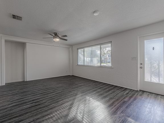 5th image of 1739 Hour Glass Dr