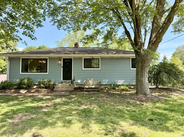 749 Lillian St, Holland, MI 49424