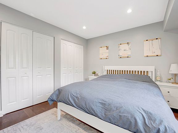 5th image of 1101 S Hunt Club Dr APT 102