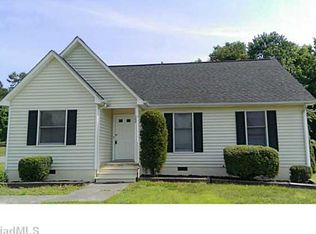 300 Appledore Ct, Winston Salem, NC 27103