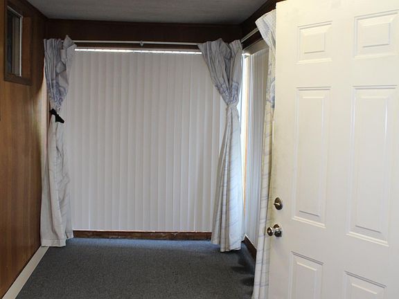 2nd image of 207 Dameron Ave