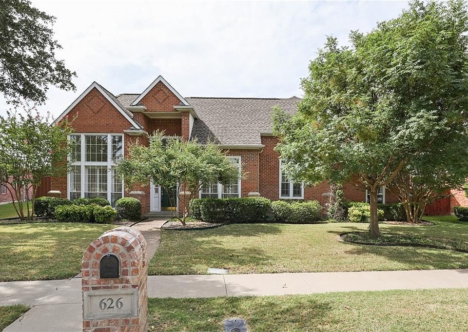 1st image of 626 Pine Valley
