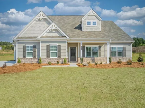 1044 Emmas Ct, Monroe, GA 30656