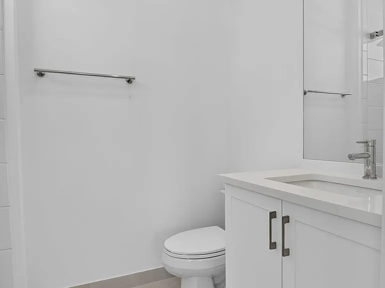 8270 Essex Country Club Dr — Photo 38