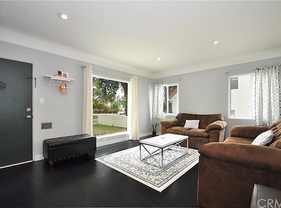 4th image of 704 Madrid Ave