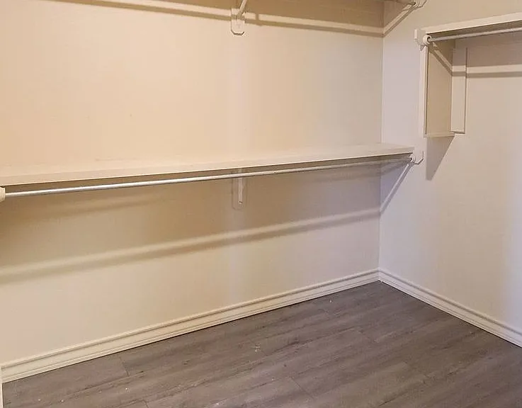 5234 Kemper St — Photo 18